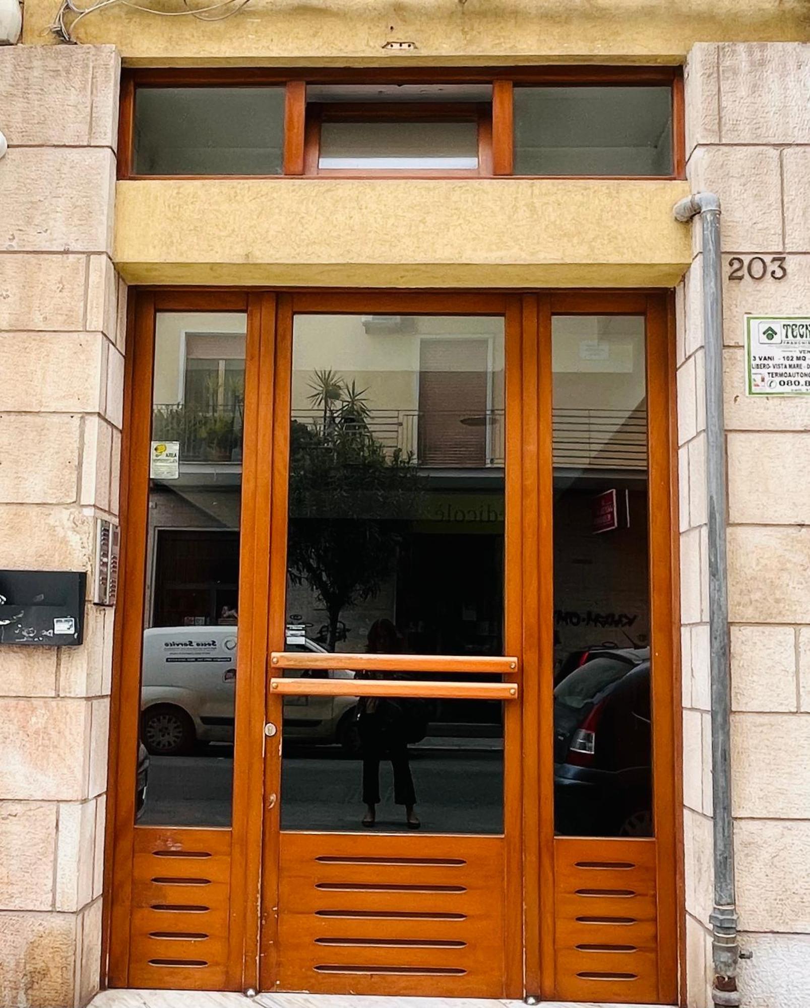 בארי Studio 18 מראה חיצוני תמונה